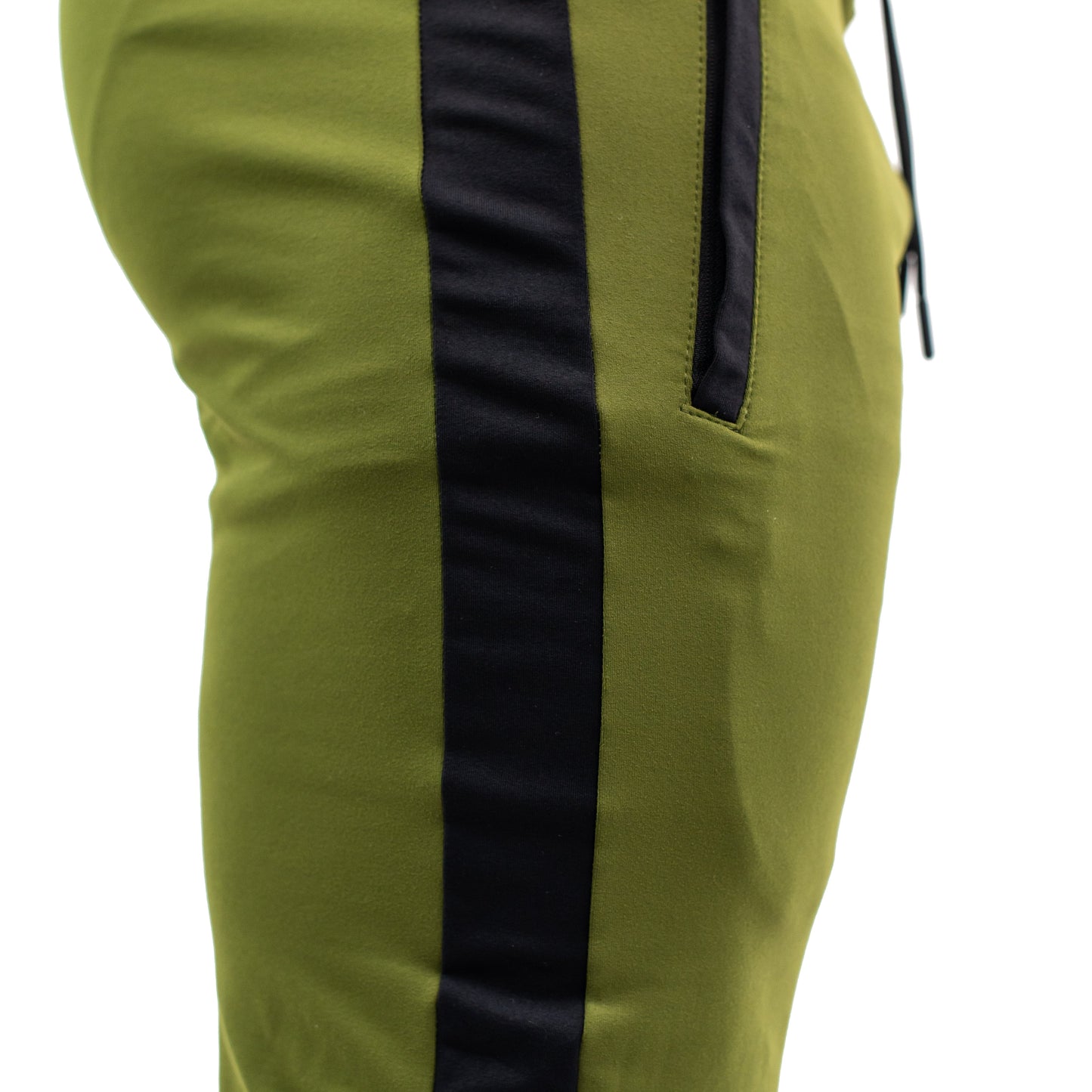 Military Defy joggers are just as comfortable in the gym as they are going out. These are made with premium moisture-wicking 4-way-stretch material for greater range of motion. These are a great fit for both men and women and offer deep zippered pockets and tapered leg design.
