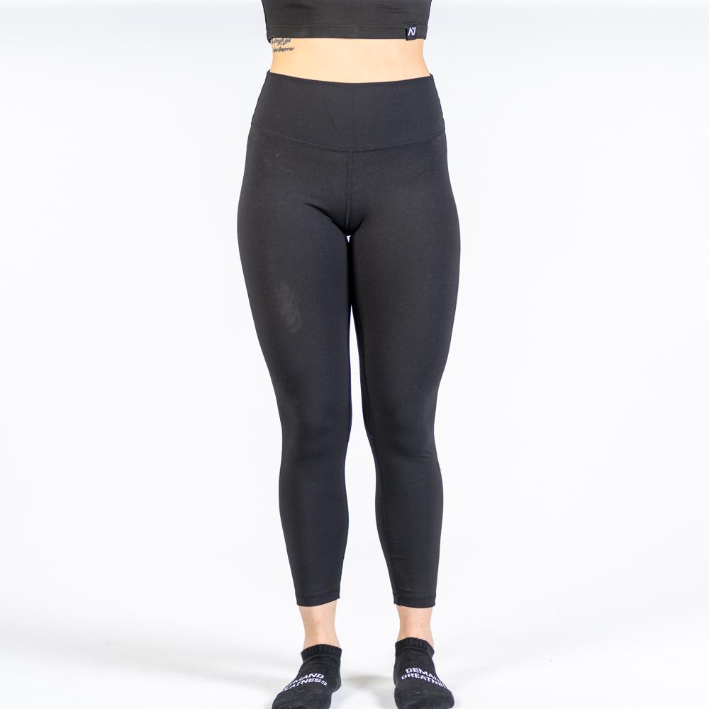A7 XO Leggings are here! Made from super-soft moisture-wicking material, these are comfortable to wear during your workout or just to lounge around in. The best Powerlifting apparel and accessories for all your workouts. Available in UK and Europe including France, Italy, Germany, Sweden and Poland.